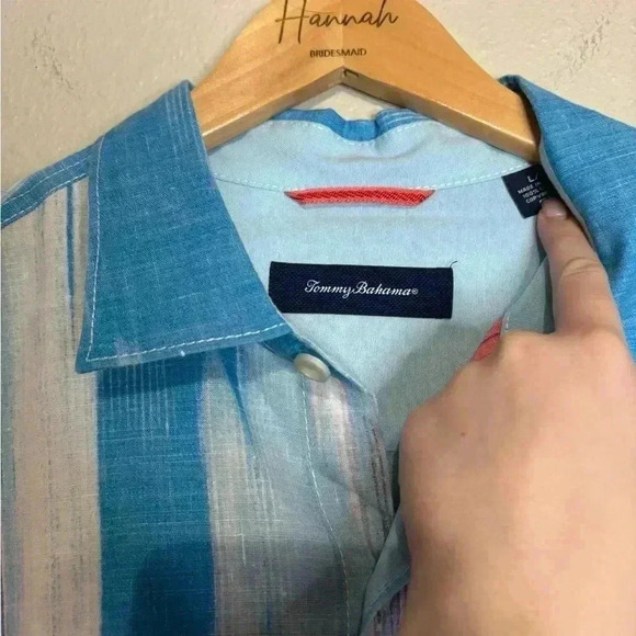 Tommy Bahama Long Sleeve Button Down Shirt | Red, White, and Blue | Size Large - Picture 2 of 3